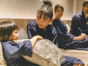 リラクゼーションラウンジ