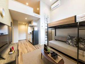 �y������:�����s�i�����w���ӁE�V�_���Ӂj�zTRIP POD CHIYO A