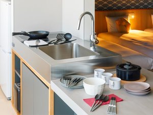 【ここが特長】キッチン付きのお部屋で、みんなで料理を作ったり、朝食を準備したり、素敵な時間が過ごせる