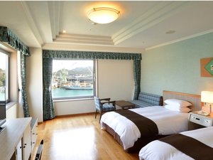 2�ʂ̑傫�ȑ��������ł�