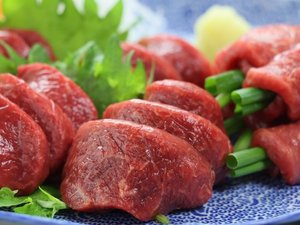 ★別注料理 馬刺し大盛
