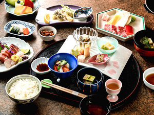 春料理イメージ/季節の会席料理をお楽しみください