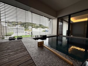 �h�b�O�e���X�X�C�[�g