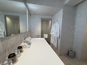 �h�b�O�e���X�X�C�[�g