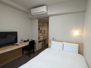 【ダブルルーム】お部屋の広さ 14.2〜14.6uベットサイズ 140pLANケーブル完備※定員1〜2名