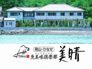 �y���R��:�����z��������y�������i�������فj