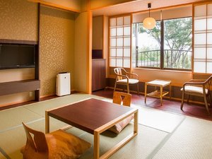 2F�a��������������̂������ŁA���Ƒ��₨�F�B�Ƃ̊y�����ЂƎ������߂������������܂��B