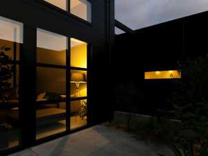 ���t��-����e���X-�� �Î�ɕ�܂��B�S10���̃v���C�x�[�g���]�[�g�B