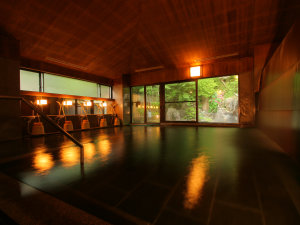 上林ホテル仙壽閣（せんじゅかく）　印象に残る掛け流し温泉の施設写真1