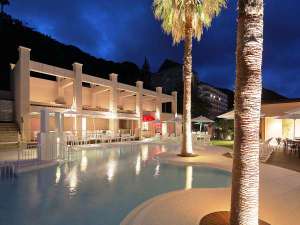 プールガーデン