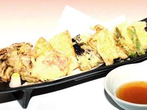 天婦羅( 海鮮と野菜の2人前) ¥2,000(税別)