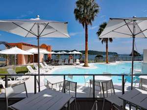 ベイヒルズガーデンプール(夏季営業)