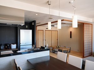 �m�f���b�N�X���ʓ@���n���s�炵���f�U�C���Ɨ����������������郊�r���O�_�C�j���O