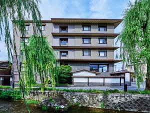 �n���S�������u���R�w�v�k����P���̐�D�̃��P�[�V�����B