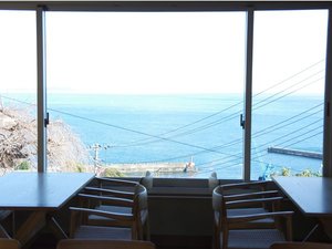 真鶴半島の高台に立ち、相模湾を一望できるオーシャンビュー。