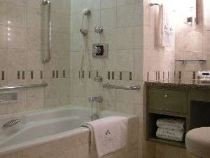 ���j�o�[�T�����[���͎肷��t����