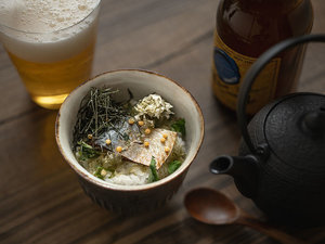 【ルームサービス】地元食材を使ったお料理やお飲み物をお部屋でゆったりと