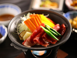 【ご夕食】自分で焼いて楽しむ「プルコギとアスパラ」(3〜5月宿泊春メニュー イメージ)