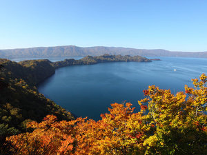 十和田湖の紅葉