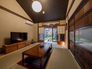 【京都府京都市内河原町・烏丸・大宮周辺の京町家の貸切り宿】香柏 二条城北