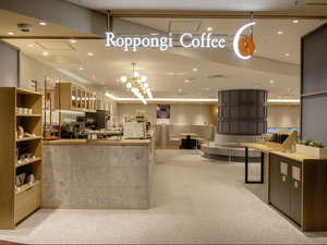 【Roppongi Coffee】外観(ホテル側)