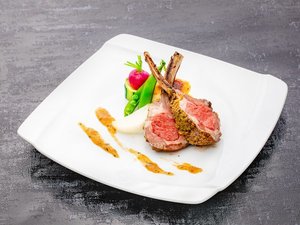 ディナーメニュー一例(肉料理)
