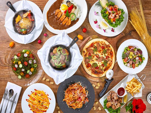 沖縄県産の食材を使用した、シェフ自慢のお料理をお楽しみください。