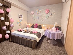 お誕生日会・記念日・還暦祝いなどなど・・・スタッフが心を込めてデコレーションいたします
