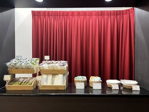 �A���j�e�B�̓��r�[�ɂ��p�ӂ��Ă���܂��B���D�݂ɍ��킹�Ă��I�т�������