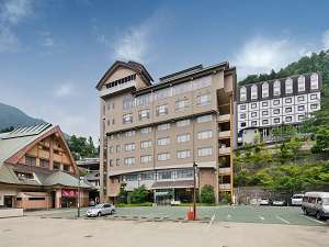 �y������:�c�J�k�E�����E������E���R�z�z�e���鋫�̓�