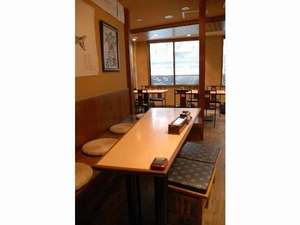 好きなものを、自由に楽しめる、併設の居酒屋【よし正】