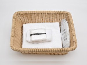 タオル類はバスケットにまとめてご用意しております