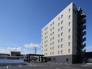 敷地内駐車場:76台(先着順・予約不可)