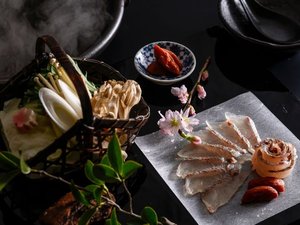【春の献立一例】鯛しゃぶ。春の息吹を、黄金の出汁にくぐらせて。
