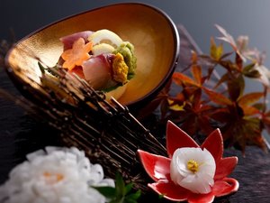 �y�H�̌������z�n���O�퐷��B�{�̍ʂ�Ə��̕�Ⴆ�n��V�N�Ȃ�����B