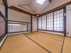 ・<きんりん>一戸建て2階部分の和室ロフト。6畳あります