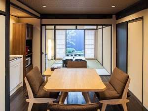 【京都府京都市内の京町家一棟貸しの宿】鈴 平安大宮