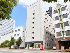 地下鉄大濠公園より徒歩6分です♪ 設備は最新ではないことは否めません(:_;)