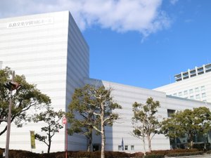 HBGホール 本館 徒歩7分位