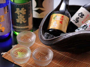 お酒は、地酒以外にも、料理に合わせて、豊富にご用意。(花小路彩月/城崎温泉)