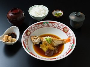 (ディナー)日本海の高級魚「のどぐろ」を煮付けにしました。