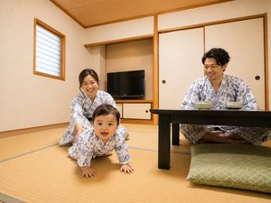 *【客室一例】畳の和室だから小さなお子様ものびのび過ごせます。