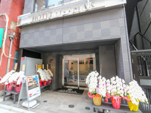 ◆エントランス◆人【2019年新築OPEN】「人形町駅」徒歩1分 駅近く便利