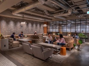 �����E������Q�X�g���W�܂郉�E���W