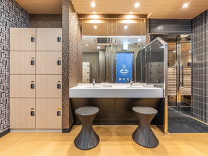 �j���嗁��E�E�ߏ�