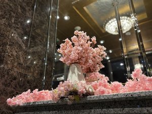 少しずつ暖かくなり桜が芽吹き始めるこの季節。当館でも春の訪れを感じ取れるようご用意いたしました。