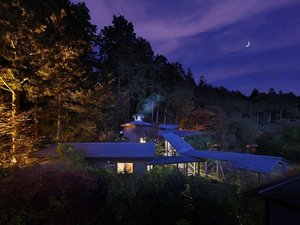 かっぱの宿三治郎 湯の里 外観(夕景)