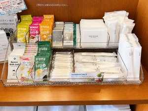 種類豊富なアメニティバーご滞在中に必要なものを各種揃えております。