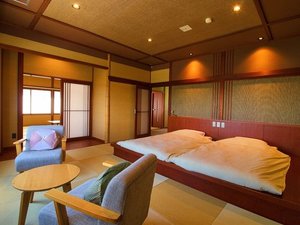 源泉かけ流し半露天風呂付客室「つむぎの間」