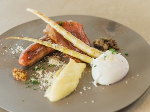 シェフ特製の地域の食材を生かした朝食メニュー(日によって、洋食、和食が異なります。)